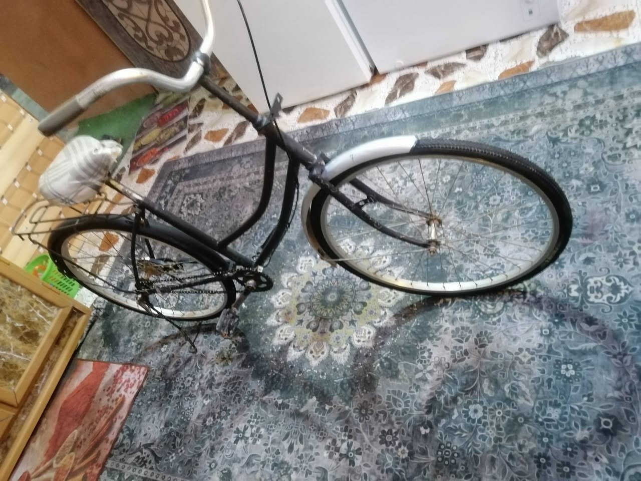 السلام عليكم
بايسكل ياباني نضيف حيل
تايرات نضيفه
ويالته عدالات بدون عواج
وباسكل خفيف وسريع  سعره 35


**إذا كنت صاحب هذا الإعلان وتريد حذفه لأي سبب، رجاءا أرسل رسالة إلى الدعم الفني**