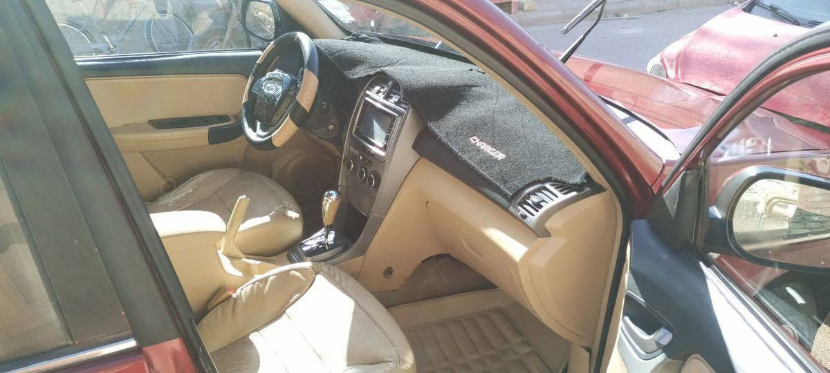 السلام عليكم تيكو للبيع موديل 2013 رقم بصره راعيها بالعماره كير مكينه نضيفات  تخم تاير حداديه جاهزه تبريد شغال كهربائيات شغاله بيها رشات صبغ فقط
السعر 45 وبيها مجال قليل 

للاتصال ***********
