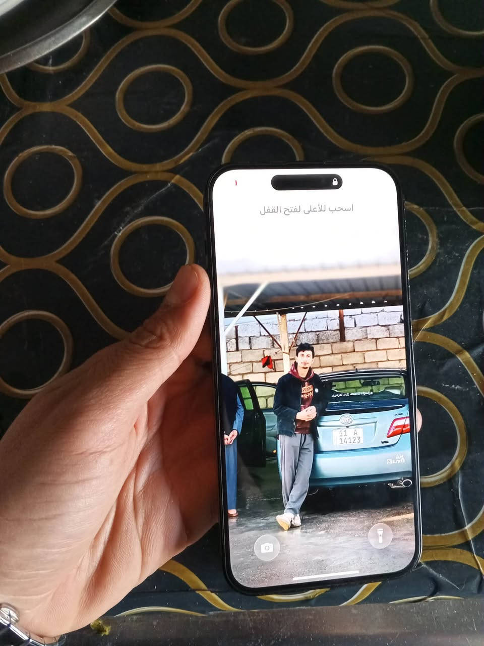 السلام عليكم 
ايفون ١٤برو ماكس 
مستبدل شاشه اصليه 
باتري ٩٣
دبل خط 
فلاش مو شغال 
سعر ٥٣٠وبي مجال 
تواصل ***********
مكاني الشرقاط
