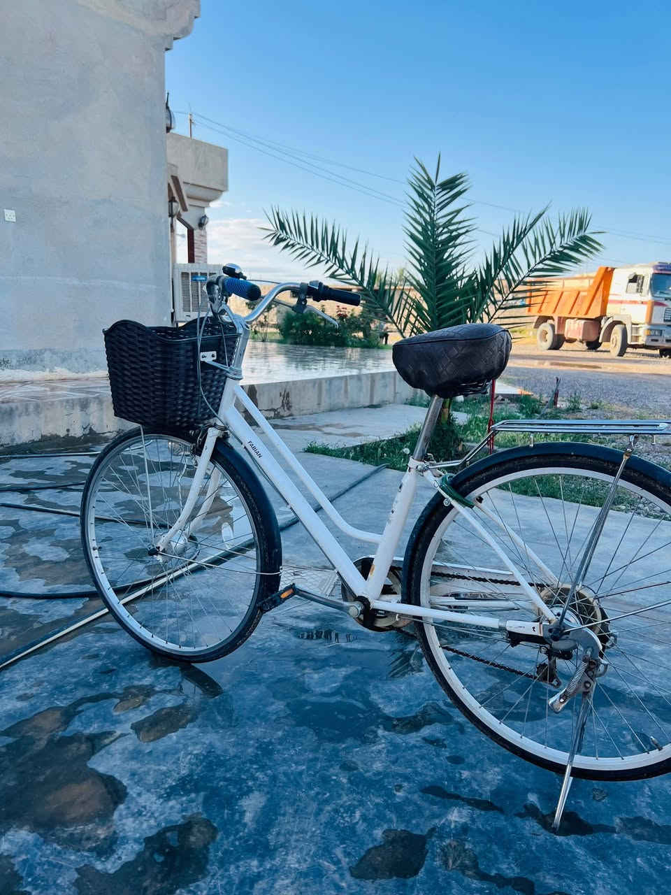 السلام عليكم بويسكل للبيع حجم 27 مستخدم قليل نضيف حيل ما يعوزو كلشي السعر 95 وبي مجال شي قليل***********
