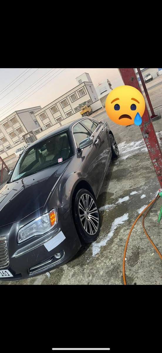 السلام عليكم  اوباما2013 أدوات أدوات أدوات السياره جاهزه من كلشي مكفوله من الكصه وإنتربول وعشائر سياره نضيفه وحلوه ومناقصه شي سعر 77 وبيه مجال حك الجيه
***********
