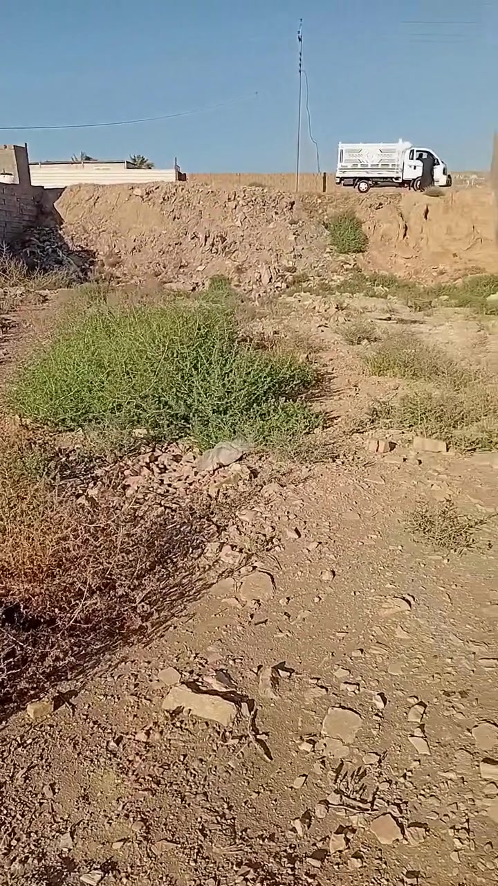 السلام عليكم قطعه للبيع ١٧٠متر بسكينه وتشجير ٨٠ متر قريبه على سده خدمات كامله
للأتصال***********
