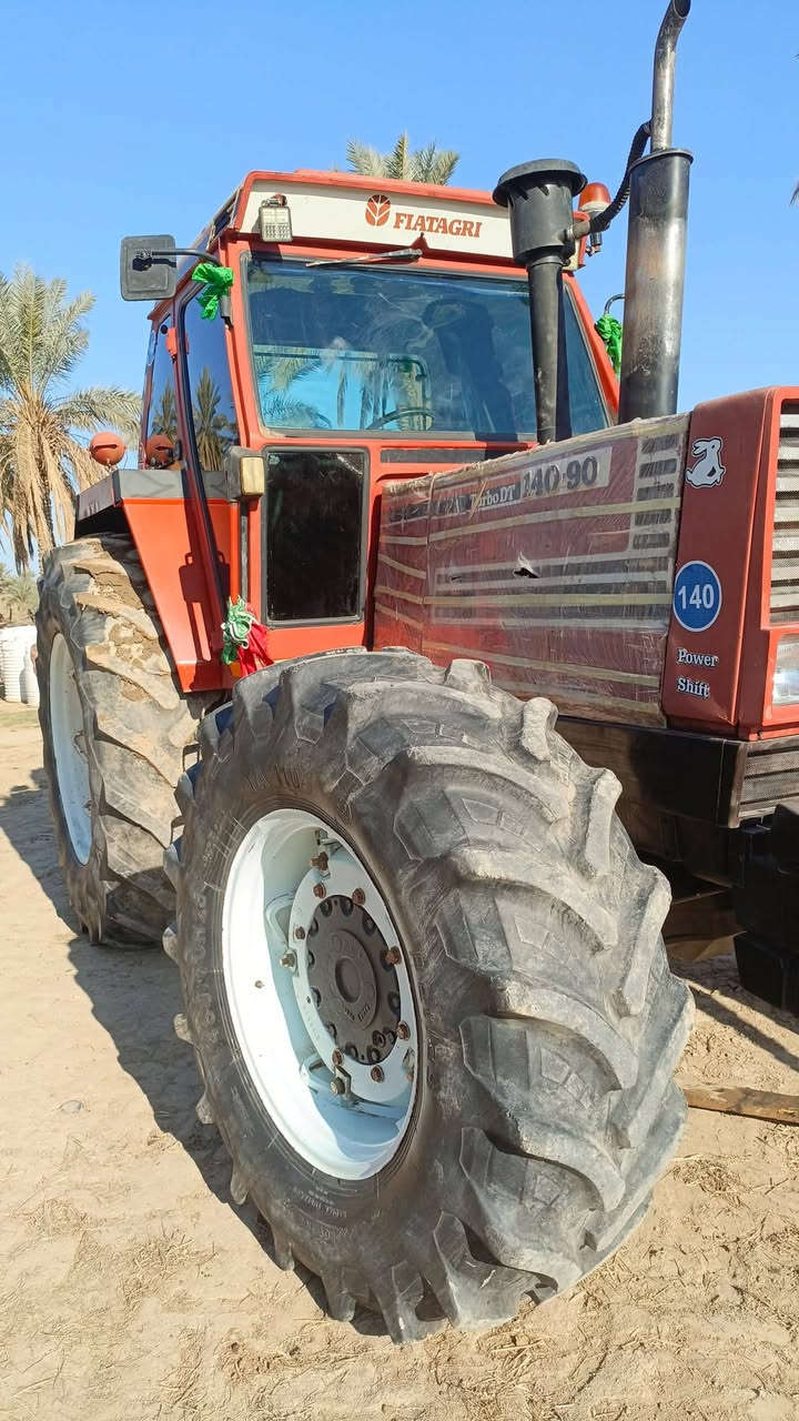 سلام عليكم فيات للبيع 140 فول مواصفات كير اكسن مخفي تكمه عريضه مكفوله من كلشي مكينه خير من الله كامل  رقم واسط خاص او اتصال وتدلل ‏‪***********‬‏  مكفوله عام.  المكان الحله الحمزه الغربي قرب معمل السكر
