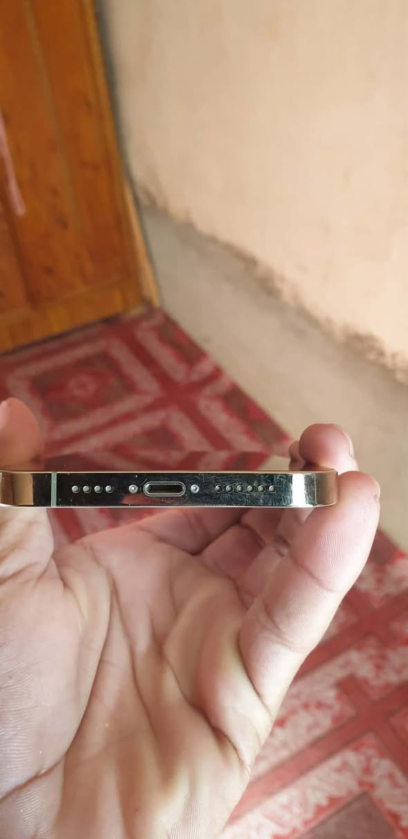 سلام عليكم ايفون 13بروماكس الجهاز كامل مكمل مكفول من الصيانه والعطل ورفع البطاريه ذاكره 256بطاريه 80بلاديه شرط الفحص جهاز مامار صيانه ابد وعل فحص كارتونه وياه الجهاز نسخه الصين دبل خط انتبه دبل خط فيس ايدي شغال مكفول من كوووولشي سعر اتصل غيرمتواجد على الفيس اتصل عل خط ***********او***********تصال
