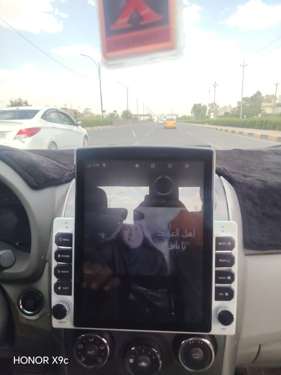 شاشه للبيع جديده شغالة نضافه فول السعر 60الف ***********
