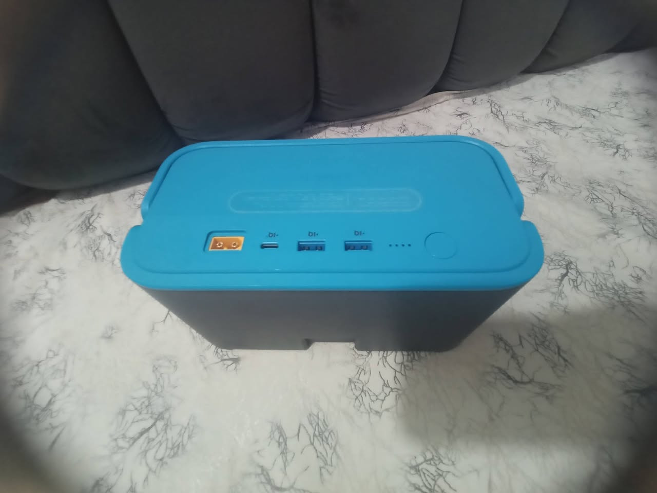 شاحنة Anker عملاقة وخرافية 60,000 ملي امبير - بطاريات ليثيوم .. السعر 80 الف وية التوصيل


**إذا كنت صاحب هذا الإعلان وتريد حذفه لأي سبب، رجاءا أرسل رسالة إلى الدعم الفني**