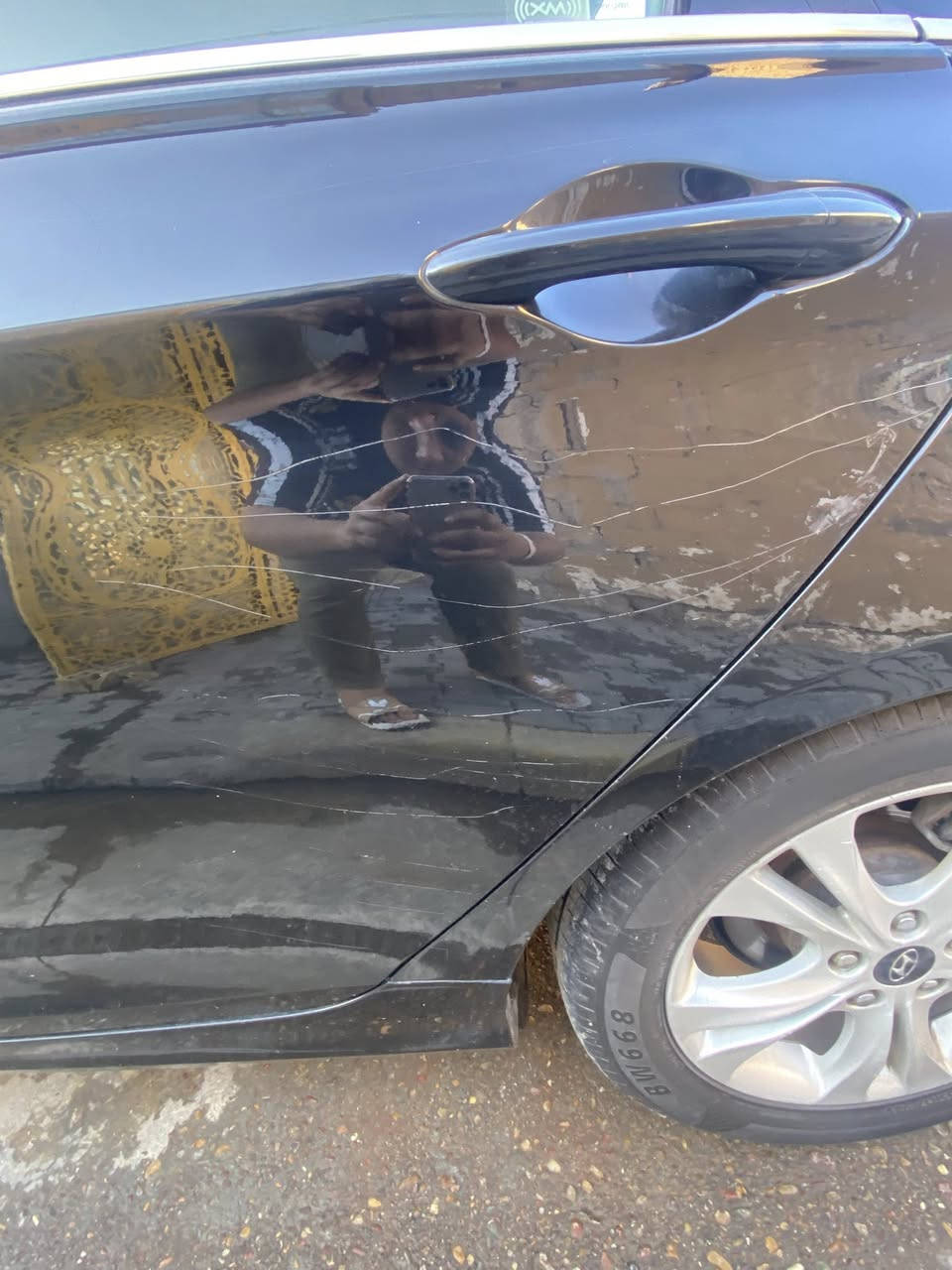 سلام عليكم اللبيع مستعجل سوناتا ٢٠١٢ بدون قطرت صبغ حادث شويه بل دعاميه والبنيد مبدل نفس ألون سياره نضيف كير محرك تبريد جديد رقم بغداد دولي السعر ب ٩١ بي مجال الشراي سونر مع الصوره مكان الشعب البنوك ***********
