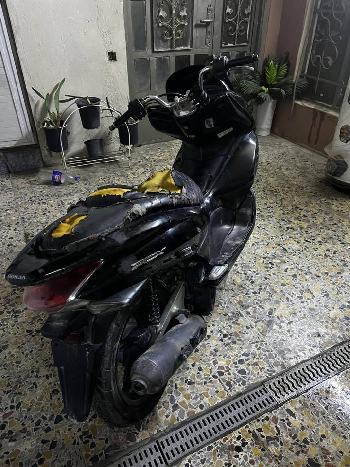 بي سي اكس الجيل الاول ياباني كهوباءيات ودراجة نضيفة كلش 
بيها صوت بسيط بل مكينه سعر 700 الف وبيها مجال للتواصل *********** او مراسلة واتساب
