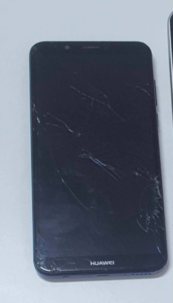 هواوي Y7 prime
لون كحلي 
فقط 25 دينار 
توصيل_فوري 
أستخدام بسيط أقل من شهر 
#للطلب_والإستفسار_التواصل_على_الخاص 
0786845783


**إذا كنت صاحب هذا الإعلان وتريد حذفه لأي سبب، رجاءا أرسل رسالة إلى الدعم الفني**