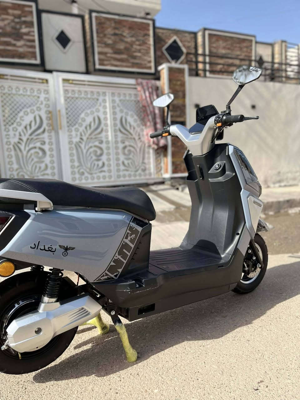سلام عليكم دراجة شحن للبيع ام عيون 2025 بطاريات نص عمر كلش سريعات صارلي 8 اشهر من اخذتهة جديدة 6بطاريات كبارر
سعر 650قفل قفل مكاني ديالى شهربان ***********
