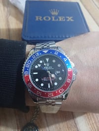 رولكس • كوارتز • منفذ شهري