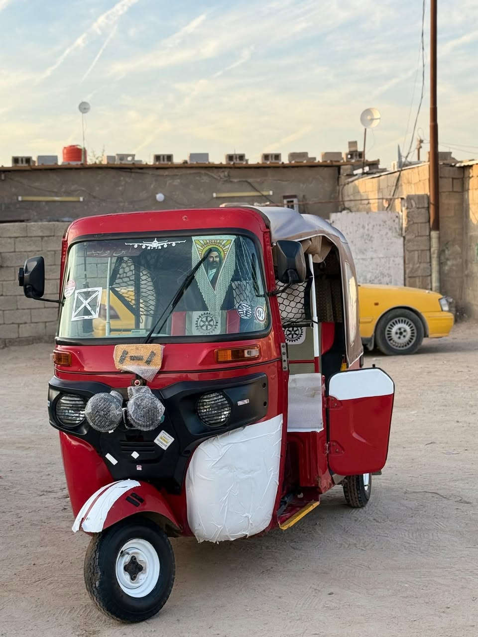 تكتك22 للبيع أوراق سحب تكتك نضيفه مابيها نقص تأخذها كبل تطلع للشغل اي ستفسار هاذ رقمي***********
