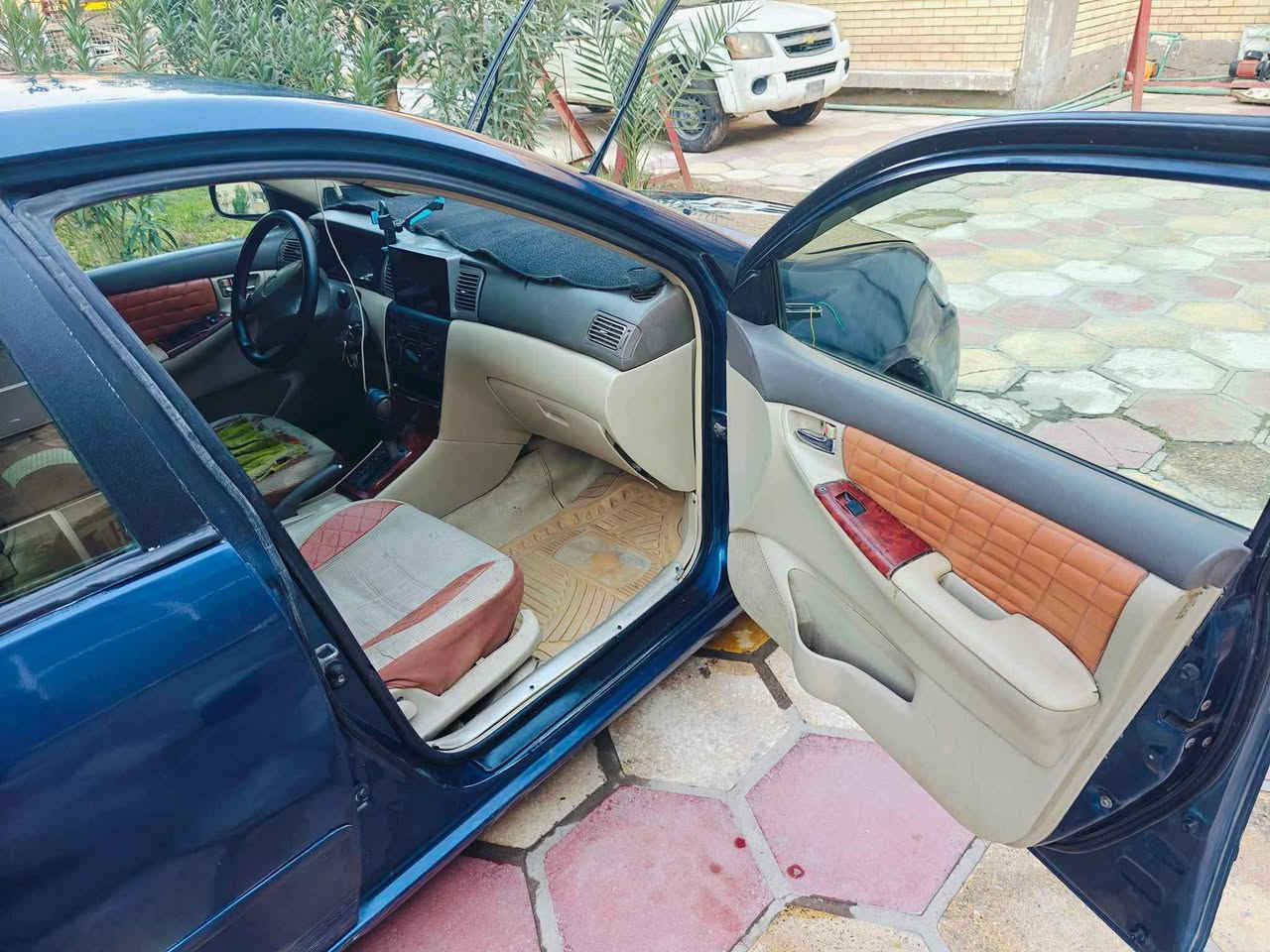 كورلا بيكاجو محرك 1800 رقم انكليزي هزه جديده 
*********** البصرة, العراق
