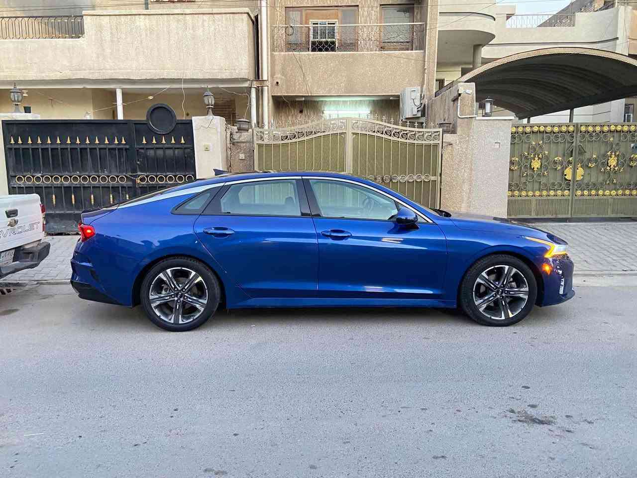 K5 2021 فئة EX فول موصفات للبيع

السيارة فول موصفات 
حادثها موضح بالصور واكو حادث بالعراق موضح بالسونار

محرك 1600 تيربو 

الموصفات : 

بصمة تشغيل وتشغيل عن بعد 

بانوراما

تبريد امامي وخلفي 

اوتو هولد 

سايد بريك دكمة

كشن كهرباء

كشنات تدفئة تبريد 

شاشة كار بلي

حساسات امامي وخلفي

اوتوبريك امامي خلفي 

نقطة عمياء 

صندوق ذكي يفتح عند الاقتراب

نظام كروز وتحديد مسار 

السعر 153 

*********** بغداد, العراق
