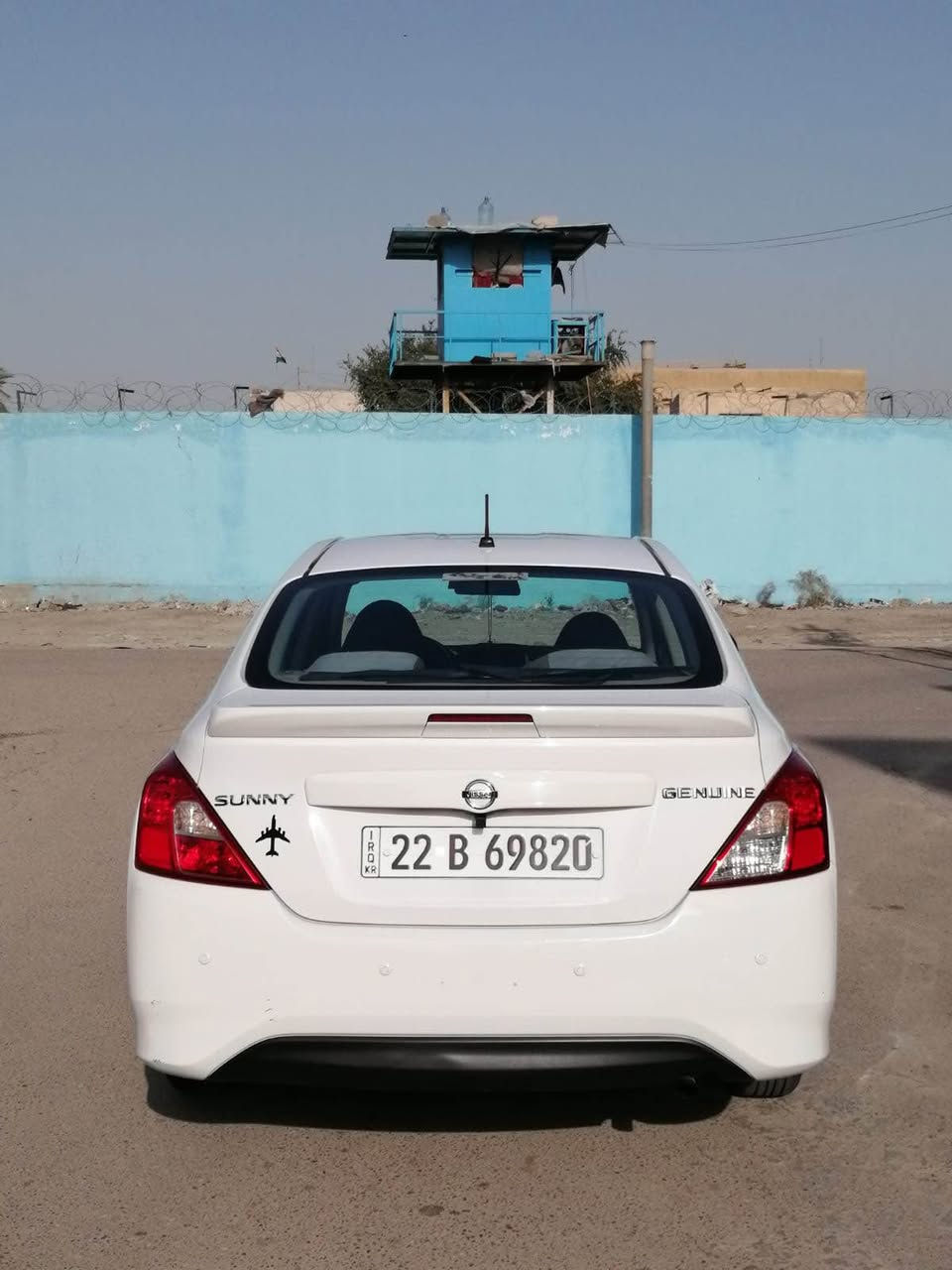 السلام عليكم 
مكلف بالنشر 
نيسان صني هندي موديل٢٠٢٠ 
السياره مكفوله من الصبغ بيها بارد بالجاملغ الايمن 
ماشيه ١٠٠ الف وقابل للزياده
تحكم ستيرن 
ومواصفاتها المعروفه
السياره جاهزه 
تبريد وصدر وتايرات كلها كامل 
رقم اربيل الجديد تحويل مباشر 
السعر ١٠٢ وبيها مجال 
مكانها بغداد حي الجامعه 
*********** بغداد, العراق
