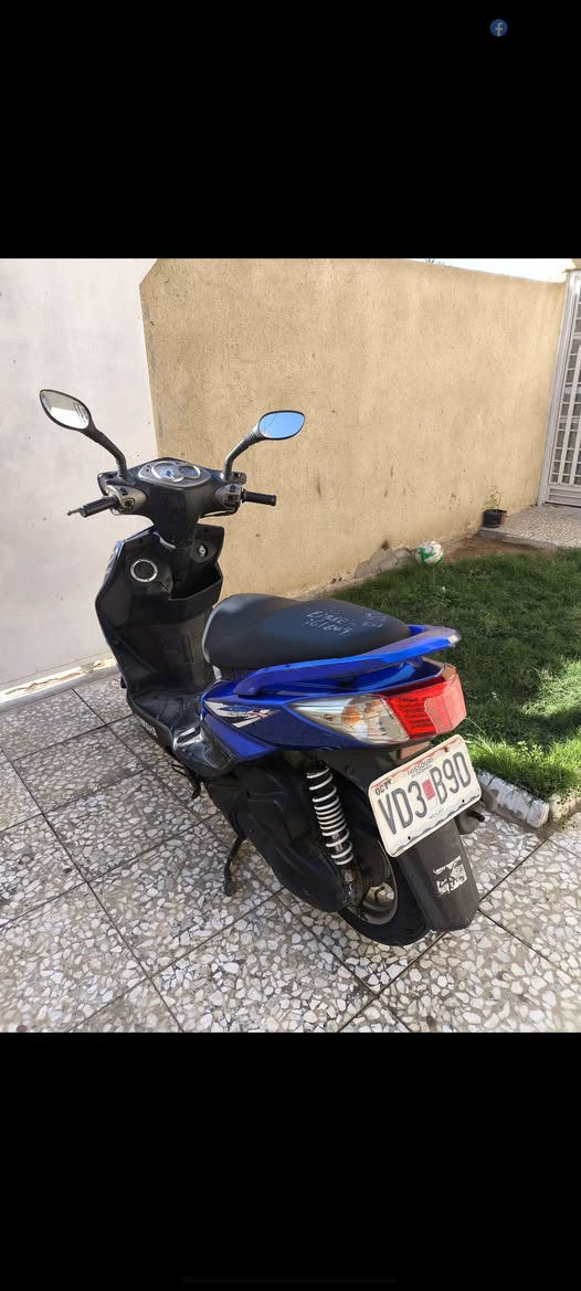 سلام عليكم شباب دراجه سكنس فحل للبيع رمبه ختم متطابق كلهه نوزل الدراجه  سعرهه مليون  ومئتين  وبيهه مجال مكان بغداد شارع الكهرباء


**إذا كنت صاحب هذا الإعلان وتريد حذفه لأي سبب، رجاءا أرسل رسالة إلى الدعم الفني**