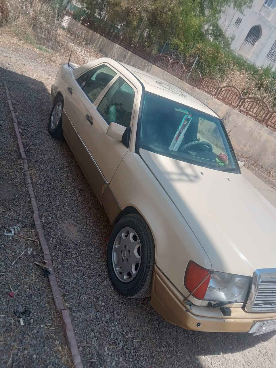 مارسدس دب مديل 1990 محدثة 1993 السيارة فول اسلايت دبل اريل السيارة ابلادية محرك أسود لاصرف ولابخار رقم انبار مشروع وطني شرط التحويل تخم ويل اكروم مكاني كركوك وهذا رقمي *********** اريد امروس حسب القناعة
