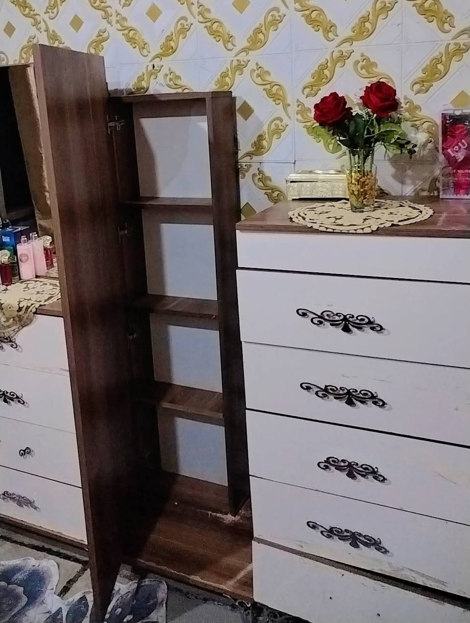 ميز تواليت ومجرات للبيع ب125ثنينهم مكاني بغداد ساحة الطيران


**إذا كنت صاحب هذا الإعلان وتريد حذفه لأي سبب، رجاءا أرسل رسالة إلى الدعم الفني**