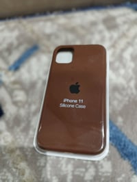 آيفون ١١ • كفر سيليكون اصلي • شحن لاسلكي