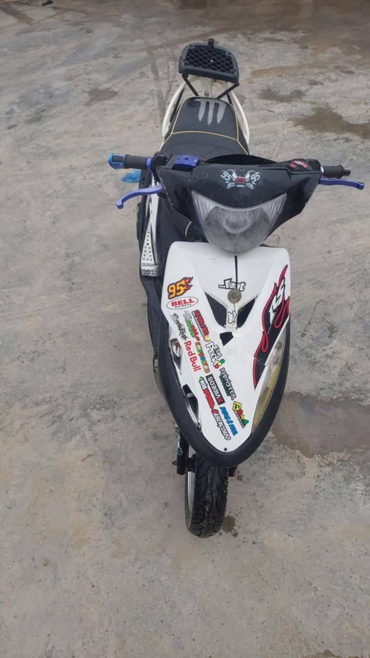 سلام عليكم دراجة ماكس 55شعلة ومعدل +سعر 450وبيهه مجاال


**إذا كنت صاحب هذا الإعلان وتريد حذفه لأي سبب، رجاءا أرسل رسالة إلى الدعم الفني**