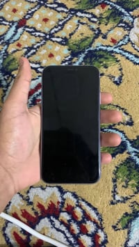 ايفون 11 • ذاكرة ١٢٨ • بطارية ٨٠