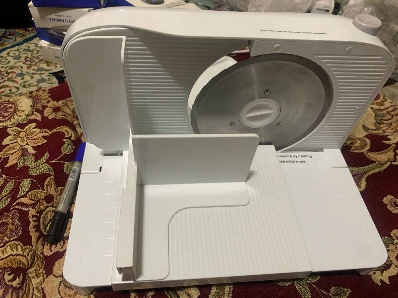 مثرامة لحم شرائح 
السعر ٢٠


**إذا كنت صاحب هذا الإعلان وتريد حذفه لأي سبب، رجاءا أرسل رسالة إلى الدعم الفني**