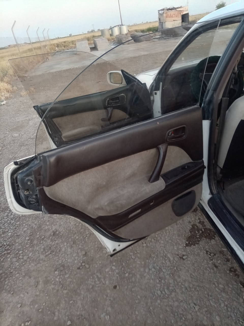 بطة مديل 94محرك شرط تاريت اربعه جديد كير محرك شرط سنويا ٢٨ كابونه بانزين بيها صبغ أحزام بدون ضرار السعر 60وبيها مجال  مكان كركوك الحويجه قريت الكفاح ***********
