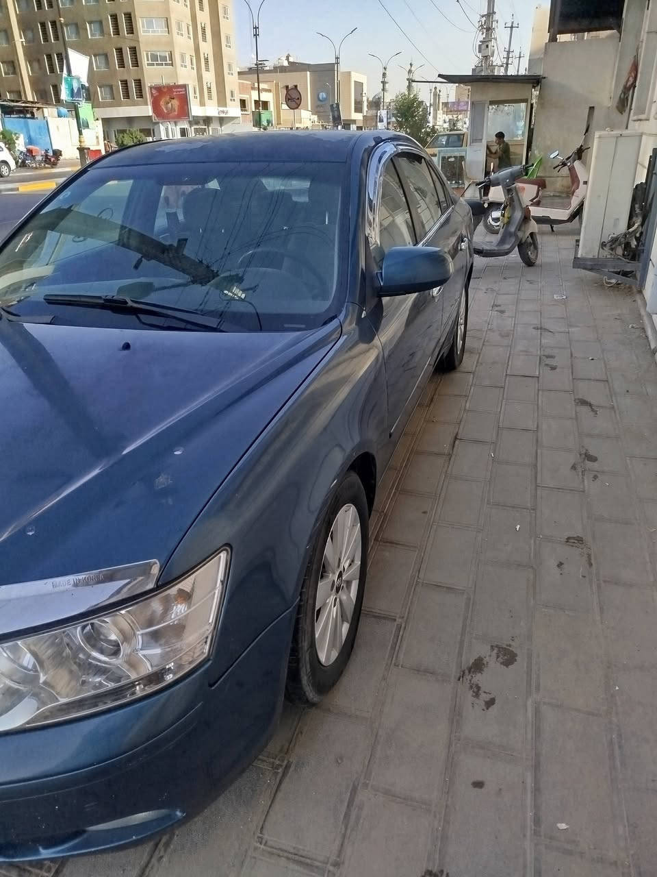 سوناتا للبيع
موديل سته محدث عشره لايتات
سته سلندر تبريد وتدفئة شغال 
حدادية جديده تخم تاير جديد 
باتري جديد 
إدامة عامه مسويلهه
مكينه وكير خير من الله 
مكاني بغداد الكاظمية 
سعرها 85
***********
