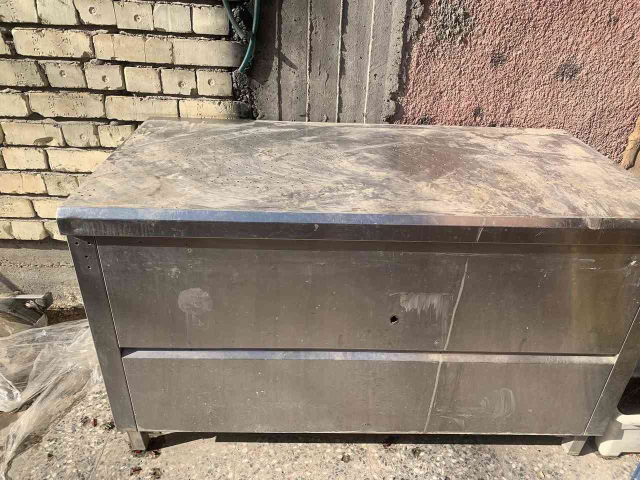 لبيع ميز سل ستيل هوه ميز هوه حمايه العنوان بغداد مدينة الصدر رقم الهاتف ‭٠٧٧٧ ٦٦٠ ٠٢٩٩‬
