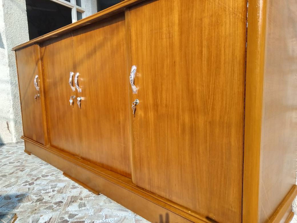 السلام عليكم بوفيه افراش تزكام درجه اولى للبيع المكان نجف الاشرف الطول مترين ونص السعر 175 الشراي يتصل على الرقم *********** وبي واتساب @إشارة النجف, العراق
