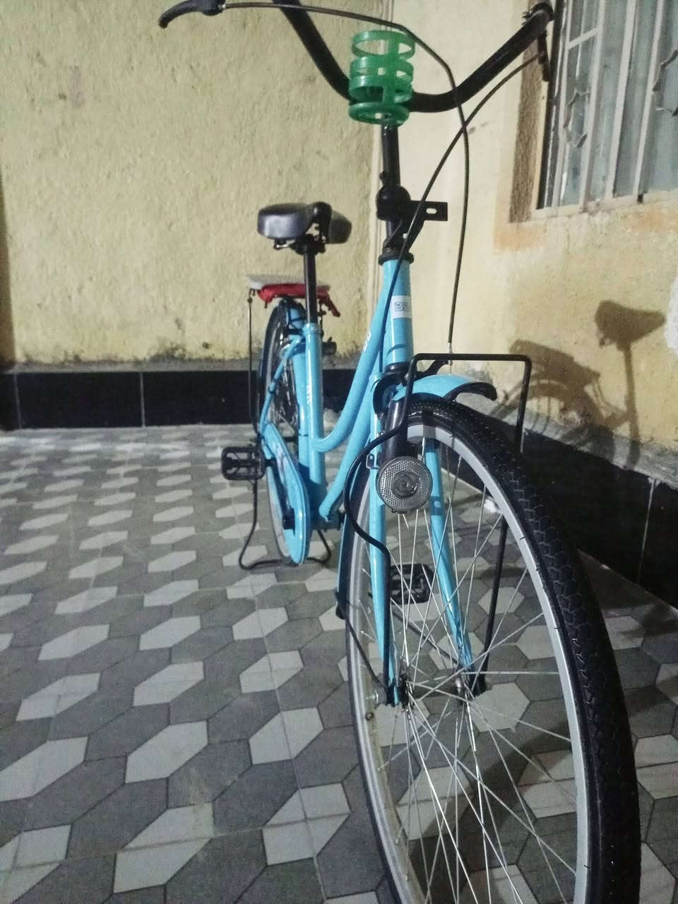 سلام عليكم ورحمه الله وبركاته باسكل للبيع جديد النضافة واضحة موديل 20 شهر 6 الباسكل كامل ملحقاة المكان بابل الحله لاستفسار ***********
