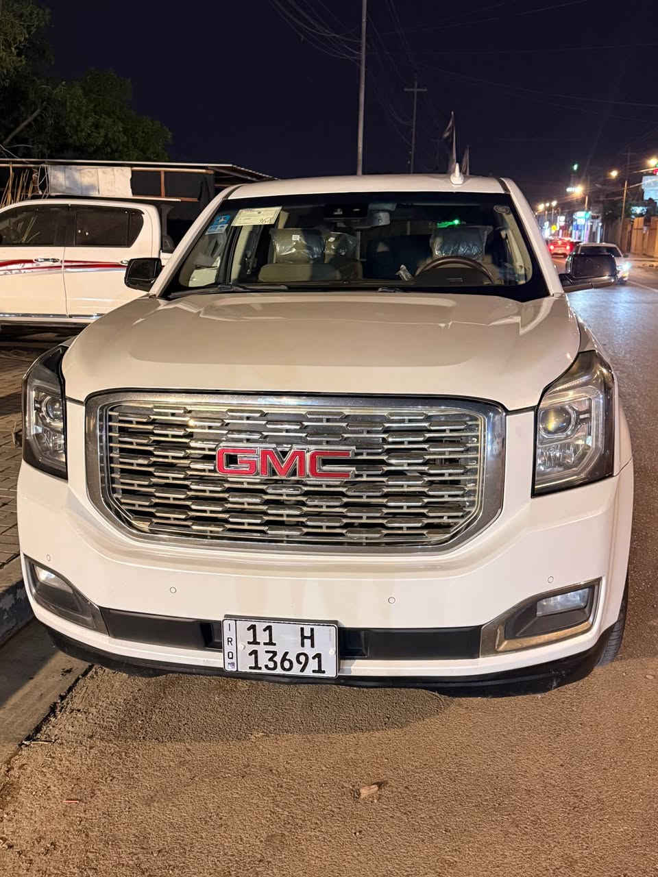 السلام عليكم

جمسي يوكن 2020 SLT فول مواصفات عدا الفتحة البيبان الاربعة بصمات وبصمة تشغيل الصندوق الخلفي كهربائي الكشن المنفصل الملكي الكشنات كهربائية وتدفئة تبريد والكشنات تدفئة تبريد حساسات امامي خلفي رادار امامي خلفي وصفح المراي قلاب والسيارة عليها ادامة كاملة وبأسمي رقم بغداد تحويل ثاني يوم مشروع وطني والسيارة بعد بيها هواي مواصفات حادث السيارة باب السايق والجاملغ مبدلات والبنيد مصبوغ السيارة جاهزة الاخير طك بصمة واطلع وين ماتريد التايرات ستوة شادهن مكان السيارة البصرة مركز المدينة 

السعر 330 وبيها مجال 

رقم الهاتف *********** البصرة, العراق
