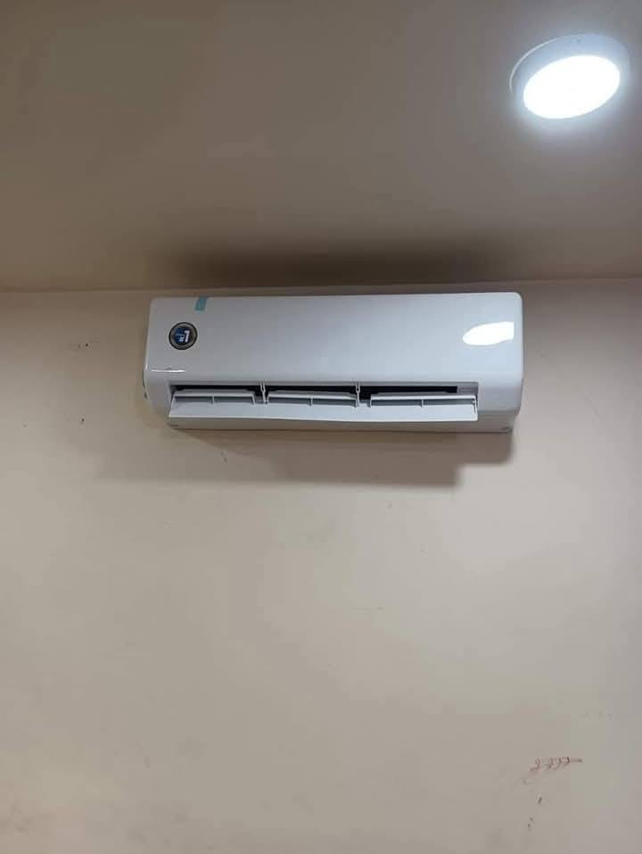 ورشة عالم التبريد للتكيف
المتنقلة يعني شغلك يخلص بيتك 
⁦🛠️⁩🔧نصب وفتح ونقل من مكان إلى مكان ❄️ 
غسل 
شحن غاز ⁩⁦ 
تأسيس بواري دفن 
الهاتف 📞 ***********
🔧نصب و صيانة جميع أنواع السبالت و بكل دقه بالعمل⁦ 
                     
      كوادرنا متنقله🚛 نصلك أين ماتكون
                  
(دقة_ضمان _اخلاص)في العمل
                    
⁦☎️⁩للتواصل والاتص***********
بغداد فقط
