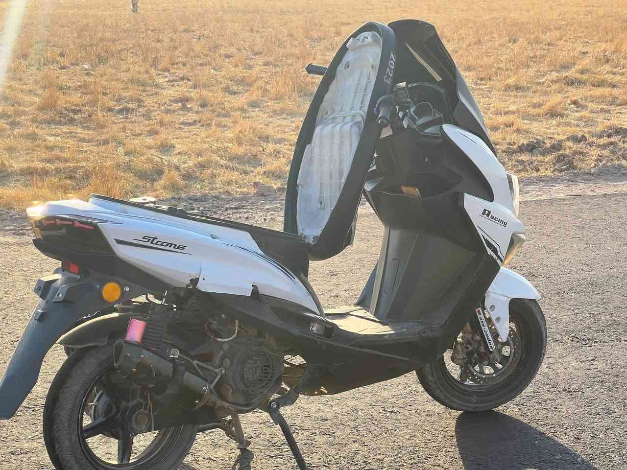 درجه سكنس موديل 2023 محرك 150 +صلنصه رياضي كهربيات كله شغاله السعر 350 وبيهاا مجال


**إذا كنت صاحب هذا الإعلان وتريد حذفه لأي سبب، رجاءا أرسل رسالة إلى الدعم الفني**