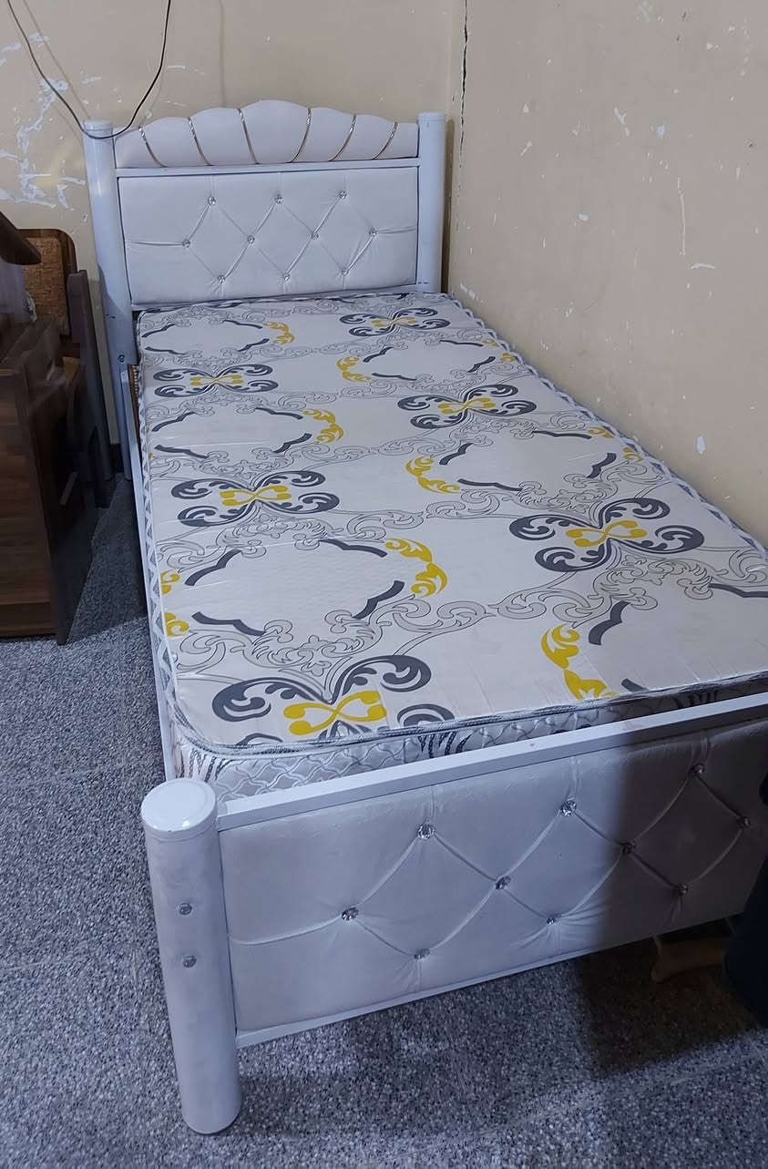 جربايه نفر جديده هي وفراشهه سعرهه٧٠مع المندر


**إذا كنت صاحب هذا الإعلان وتريد حذفه لأي سبب، رجاءا أرسل رسالة إلى الدعم الفني**