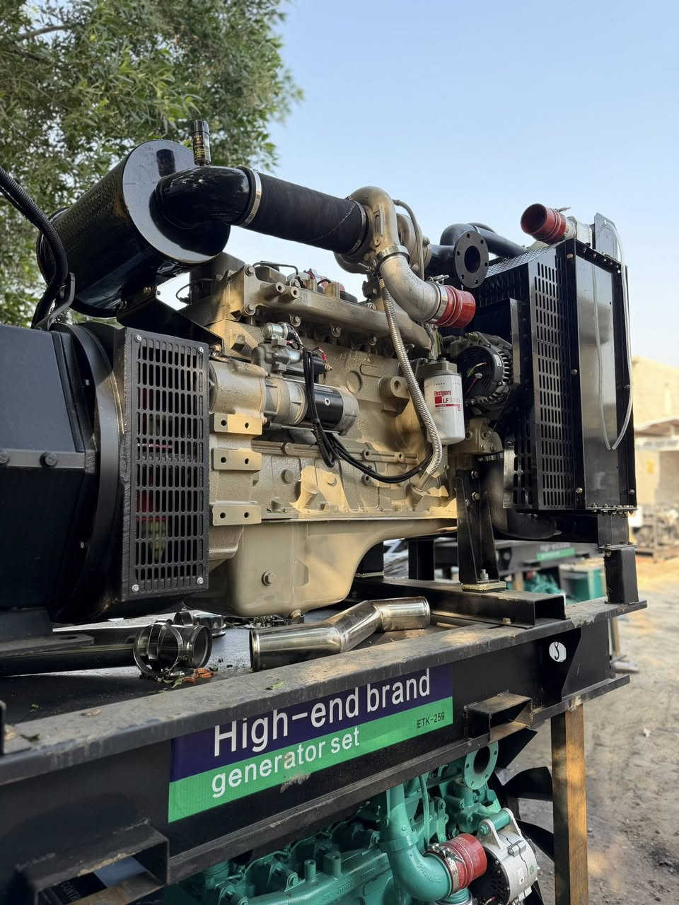 تم وصول وجبت مولدات جديد زيرو
الكمنز 24/114/ ولف /  250 /200  كيفي

الكمنز 150/100 كيفي 

شتاير 400 كيفي

بيركز من 50 كيفي إلى 150 

العنوان بغداد رقم الهاتف /***********
