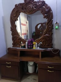 غرفة نوم • كاملة • أثاث خشب