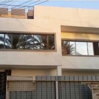 للإيجار • طابقين منفصلين • شارع فلسطين