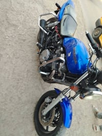 بطح سيبي آر 750للبيع دراجه حلوه ونضيفه جاهزه ما بيه نقص مكاني ماجديه ل...