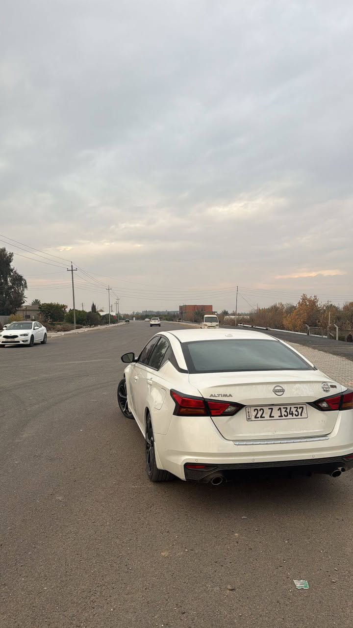 السلام عليكم 
التيما 2023 كلها بالشرط بعدها وكاله ما مفتوح بيها برغي تشغيل بصمه رادارات تشغيل عن بعد ماشيه 40 الف كم مواصفات sr رقم جديد هزه جديده باسم صاحبها الي راكبها شرط التحويل والضرر مثل ما موضح بالسونار للاستفسار على رقم صاحبها 
‏‪***********‬‏
‏‪***********‬‏
