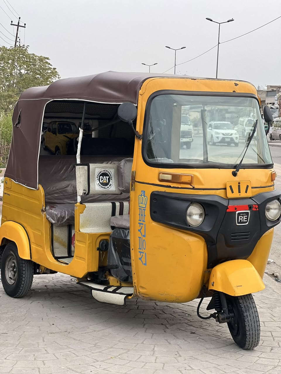 سلام عليكم شباب تكتك حلوه ونضيفه كدامك بل صور نضافتها تخم تاير جاهزه كبل للشارع موديل 2018/12/8داخله بل 2019/2/26عنواني بغداد دوانم البياع السعر٤١٠٠قفل أوراق مو رقم***********
