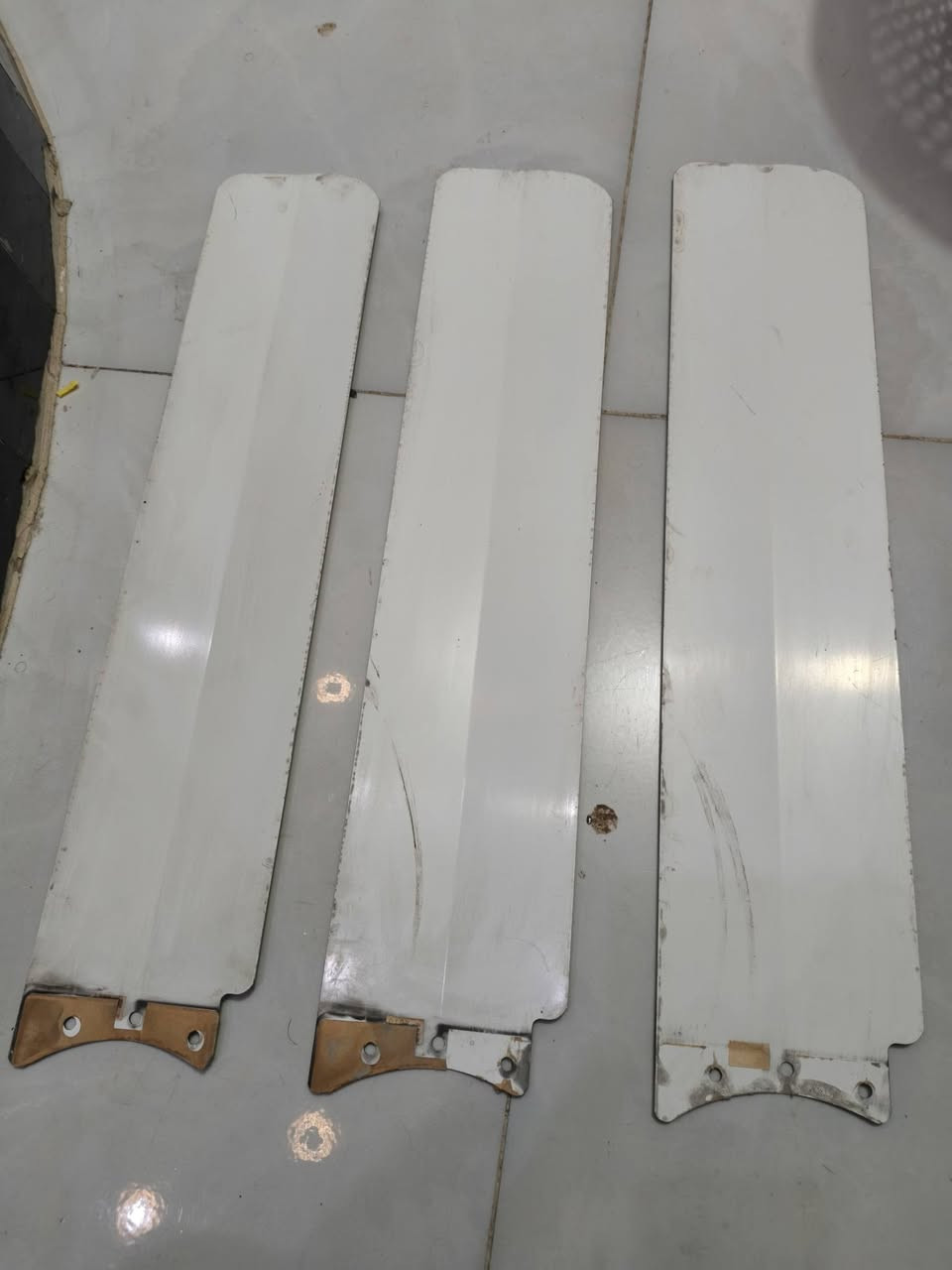 ساحبات نشنل ٦ انج او مروحه سقفيه نشنل بلور ماكيتا ياباني السعراتصال او خاص *********** بغداد الرصافه
