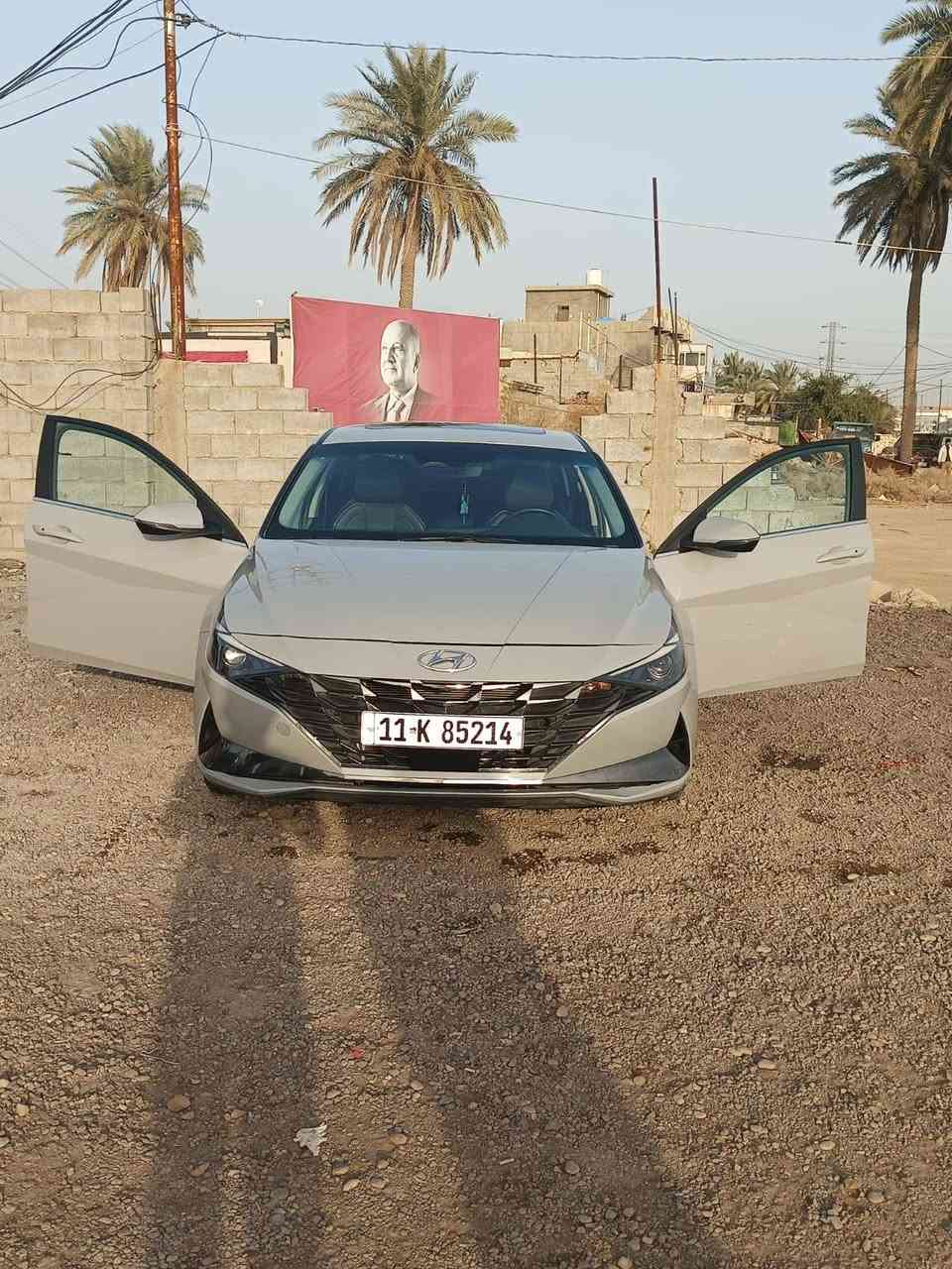 النترا هايبرد ٢٣ فول 1ع1 لون سمنتي حادث بنيد مبدل نفس لون بلادي ماشيه 28رقم تلفون *********** /***********
