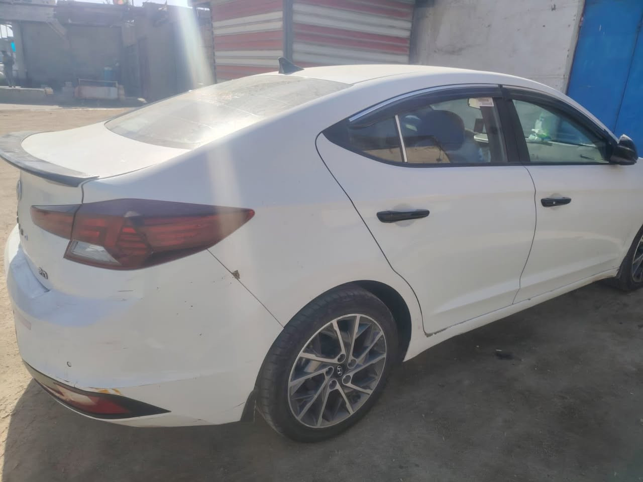 السلام عليكم إلنترا موديل 2020 خليجي مكينه 2000دوش السياره كفاله عامه من الصبغ بيها مكانات بارد ماشيه ١١٠ السياره كفاله كير مكينه حدايده هستوه مسويها كلها تبريد ثلج الكاعيه مغلقه جلد والكشنات غرفته حلوه  العنوان بصره كرمه علي الاتصال ***********
