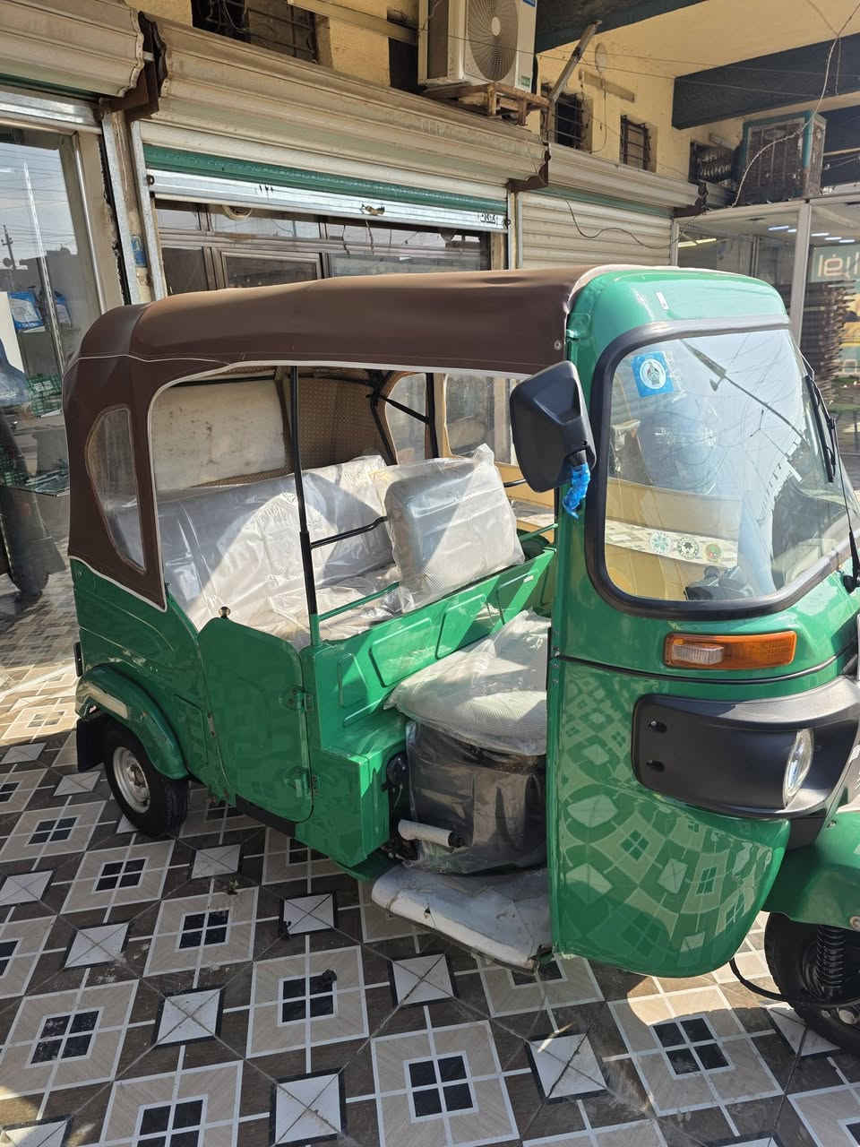 السلام عليكم تكتك ٢٠٢٢ مضلع  رقم بغداد. بيهة فقط بارد 
سعر ٩ و٧٠٠ وبيهة مجال  مكاني بغداد 

***********
