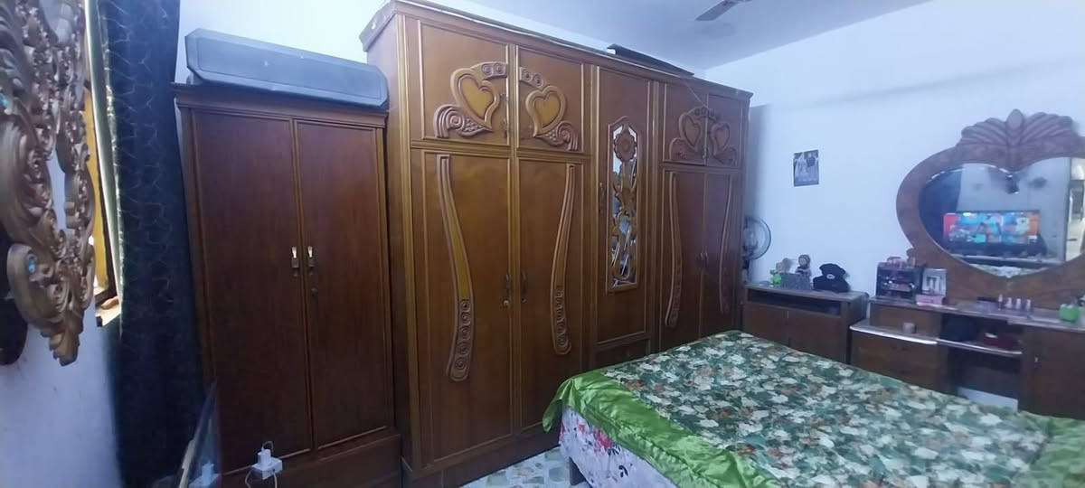 سلام عليكم غرفه صاج البيع 7قطع نضفه 70٪ بيه شوي نقوصات عراضها ب 750وبيه مجاله حك جيه عنوان بغداد متوجد وتساب ومسنجر وهذه رقمي ***********
