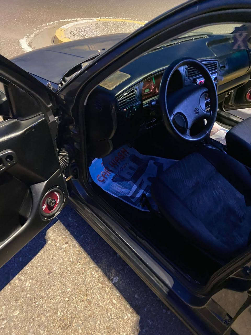 كولف للبيع ١٩٩٣
رقم دولي باسمي 

مصبوغه حزام 

جام امامي كهرباء

 تبريد شغال ثلج

 محرك ٢٠٠٠ كير اوتو 

باتري جديد تخم تاير صارله ٤ اشهر 

صدر امامي نظيف 
دبلات امامي خلفي جدد قبل ٤ اشر شادهن 
سياره نظيفه  مال بيت استخدام قليل 

اخر ادامه قبل ٤ اشهر 

الملاحظات 

تاخير بالنمره الرابعه من اخذتها قبل ٧ اشهر ما مأثره على عملها اطلع واسافر بيها مرات 

بوش الخلفي - هاوزن 

السعر ٤٧  وبيها مجال قليل مكاني الغزالية 

لا تراسلني بالفيس 

*********** اتصال او واتساب
