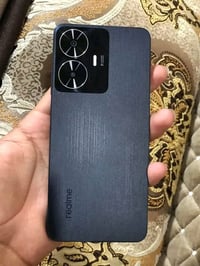 ريلمي c55  نضيف جدا للببع ذاكرة 256+عشوائية 16 شاشة 90 هيرتز  كامرته 6...