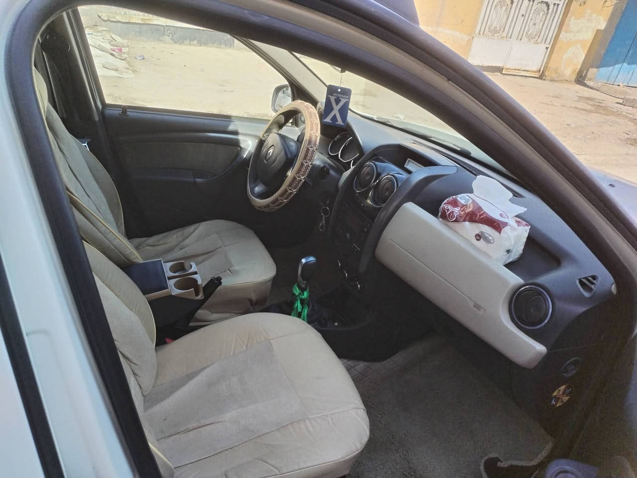 سلام عليكم رينو داستر ٢٠١٨مكينه ٢٠٠٠
تخم تاير جديد تبريد ثلج مكفوله رقم بغداد  السعر ٩٢ وبيه مجال للستفسار لاتصال ***********
