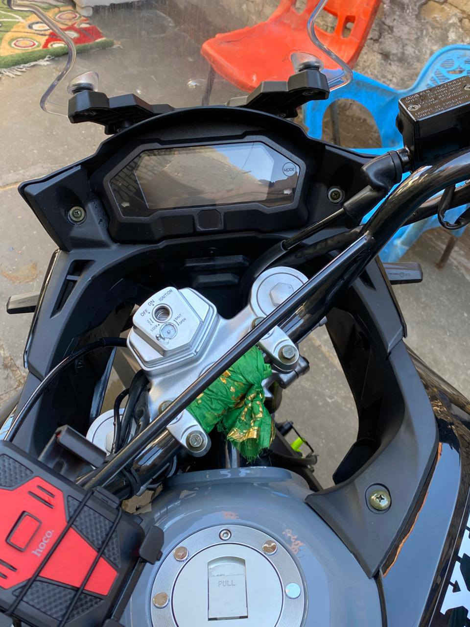 سلام عليكم دراجه دافنجر المحرك 300c
دراجه زيرو ماماشه صار شهرين من اخذته 
رقم اربيل الوحات اثنيث 
الرقم ***********
العنوان بغداد مدينه الصدر
